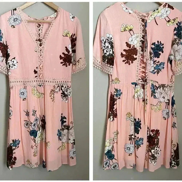 Entro Peach Floral Lace Up Dress Size Medium - Picture 1 of 14